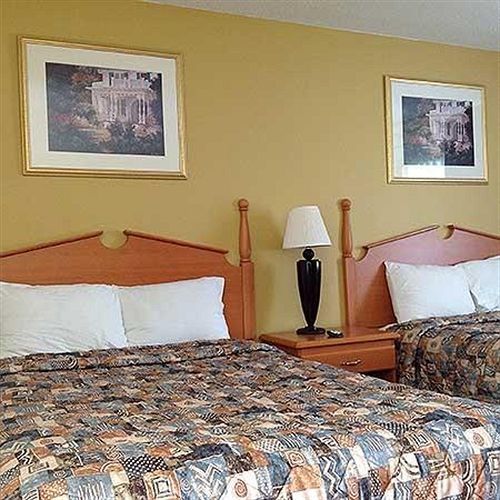 Econo Lodge Manchester Exterior photo
