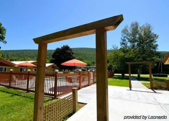 Econo Lodge Manchester Exterior photo
